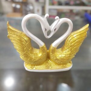 Golden Swan Couple Statue